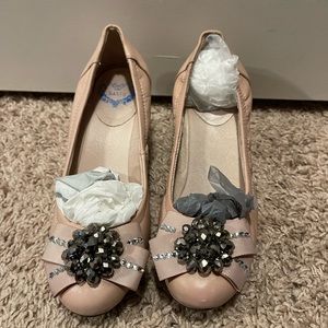 Basto Pink Shoes with bow. Size 5❤️